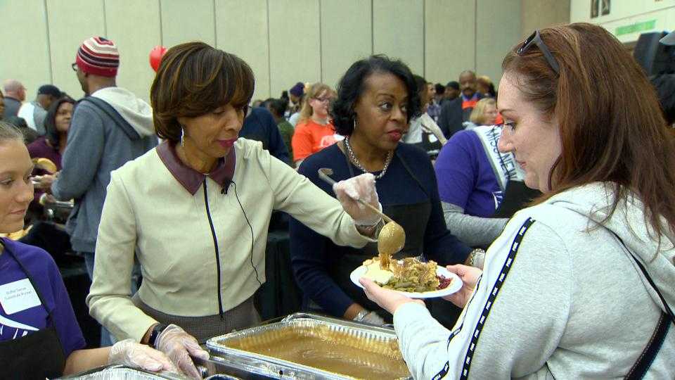 Goodwill Thanksgiving feeds thousands in Baltimore