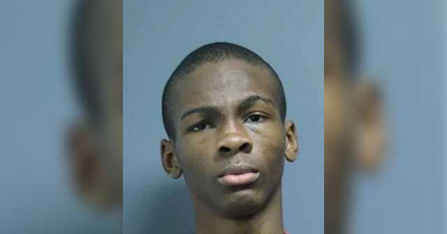 ﻿Police Searching For Suspect After 18-year-old Shot, Killed In Sanford