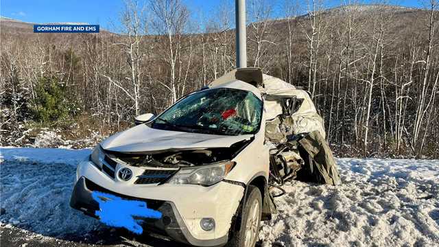 Fire Dept.: One person hospitalized after crash in Gorham, NH - Vimarsana News