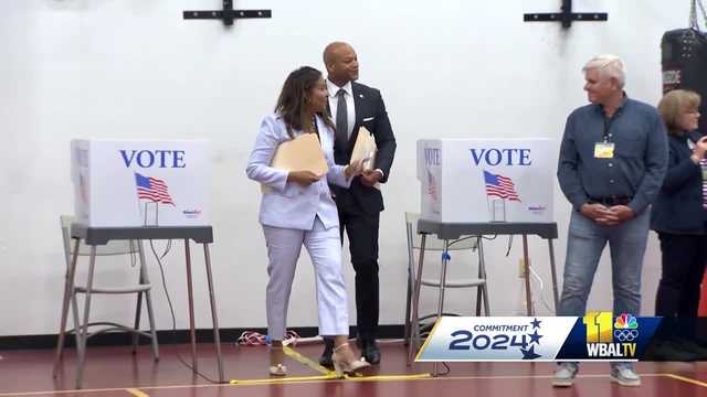 First couple casts ballots in early voting in Annapolis - Vimarsana News