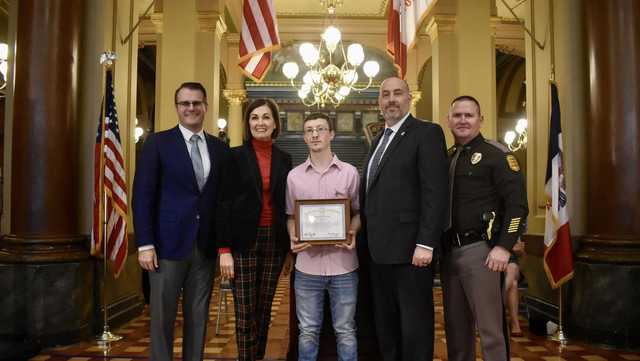 Iowans recognized with Governor's Lifesaving Award and Sullivan Brothers Award - Vimarsana News