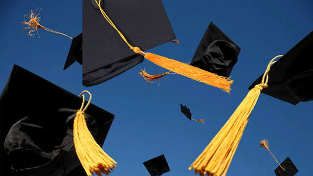 Alabama seniors graduate after freshman year with pandemic - Vimarsana News