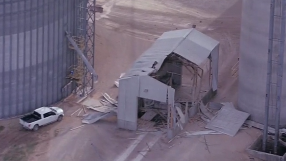 Explosion at grain bin in Bates County seriously injures 1 person - Vimarsana News