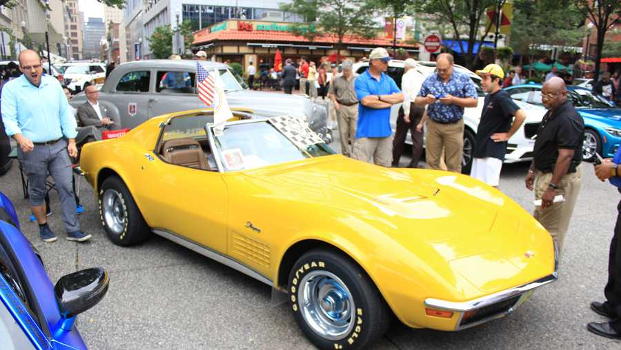 Classic cars in Market Square It's Pittsburgh Vintage Grand Prix time