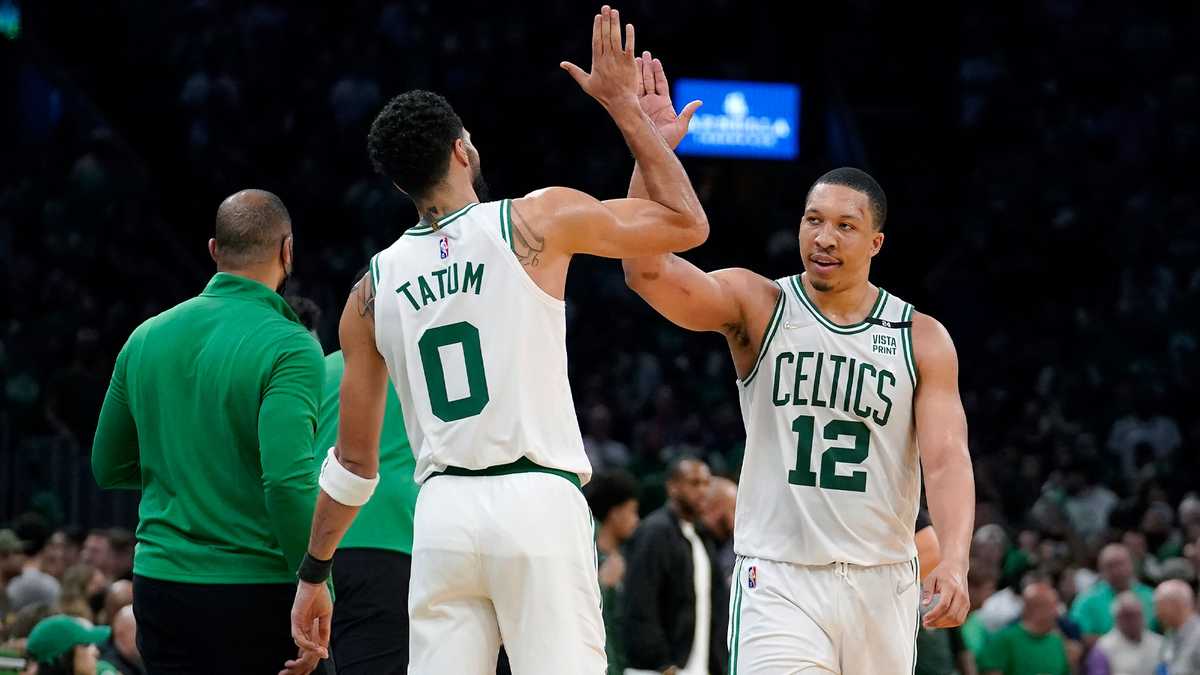 Bucks run away from Celtics