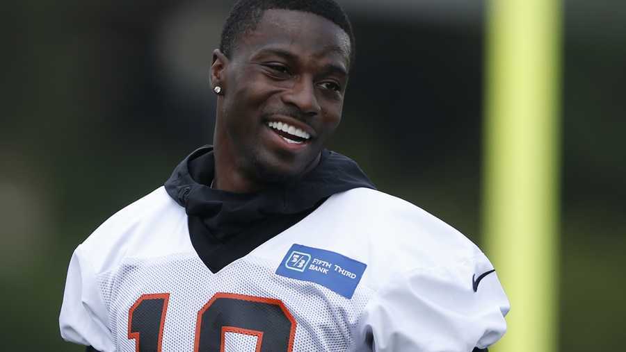 Cardinals bring back wide receiver A.J. Green on one-year deal