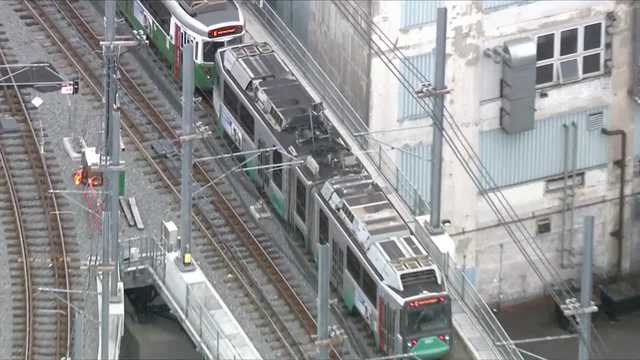 Pantograph problem halts service on part of MBTA Green Line - Vimarsana News