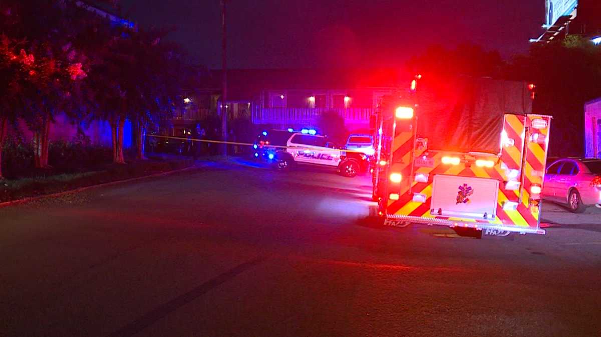 Birmingham apartment shooting leaves 40yearold man dead