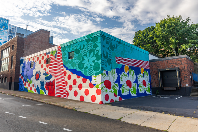 Mural by Greg Pennisten грег пеннистен