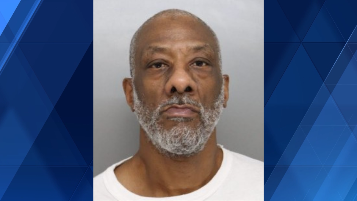 Court docs: Man accused of kicking shooting victim in face during ...