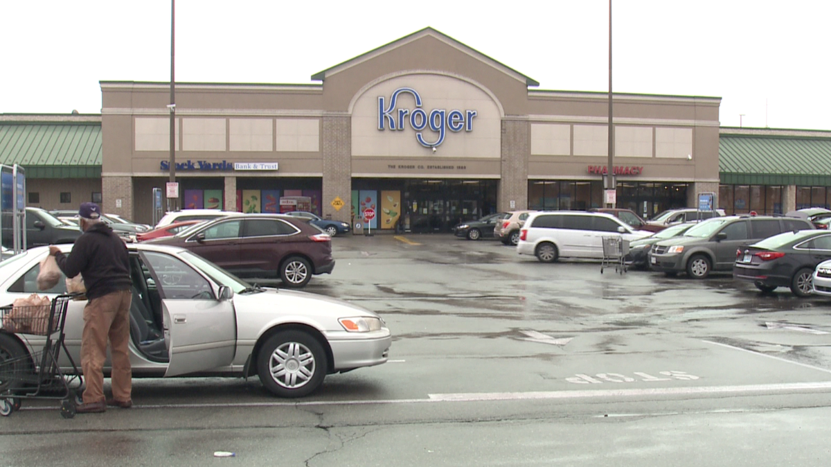 West Louisville residents get help buying healthy foods