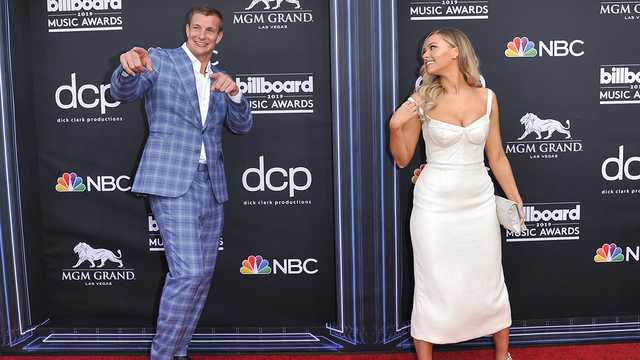 Football Champion Rob Gronkowski and Model Camille Kostek Launch Voomerang™