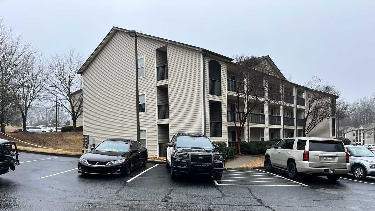 South Carolina 2 people found dead in Spartanburg apartment