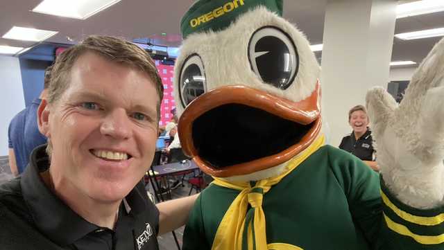 Puddle jumping: Oregon Duck mascot appears in Lincoln for Matt Rhule's press conference