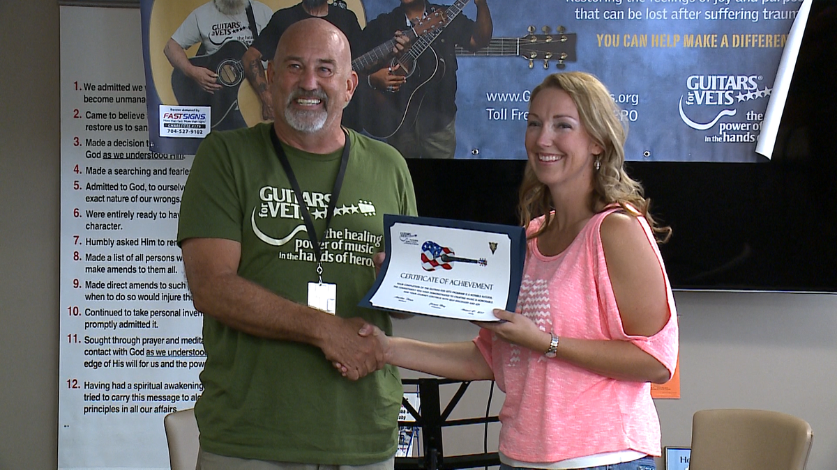 Guitars for Vets program teaching music and healing