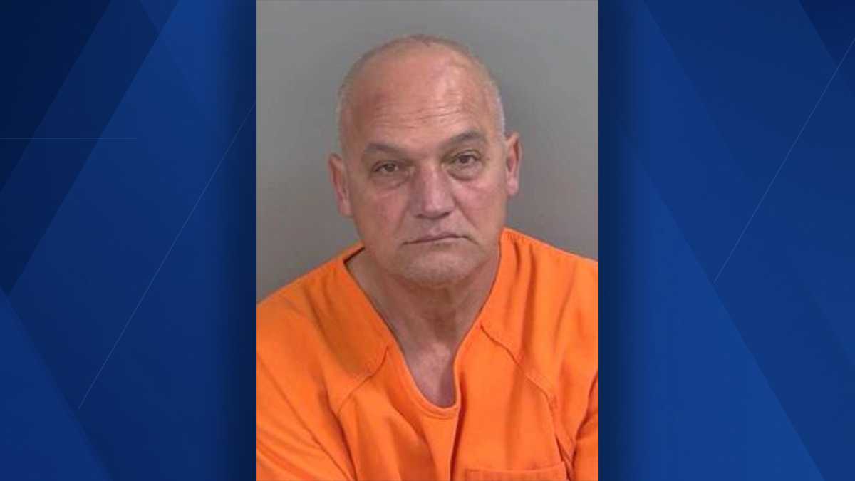 Man arrested for attempting to cash fraudulent check at bank in Naples