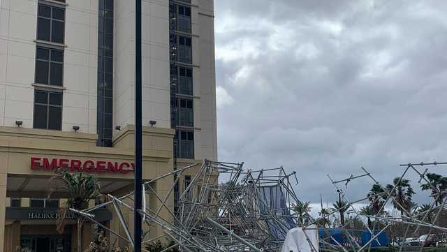 Metal scaffold at Daytona Beach Halifax Hospital falls down - Vimarsana News