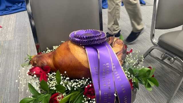 Grand champion ham goes for $10M at Kentucky State Fair auction - Vimarsana News