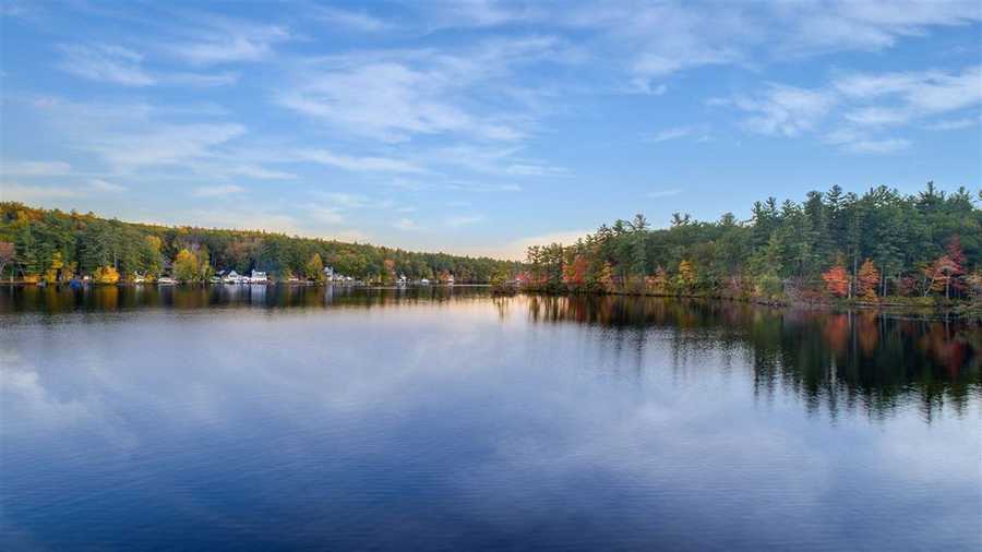 Mansion Monday: Modern lakeside home in Hampstead features stunning design