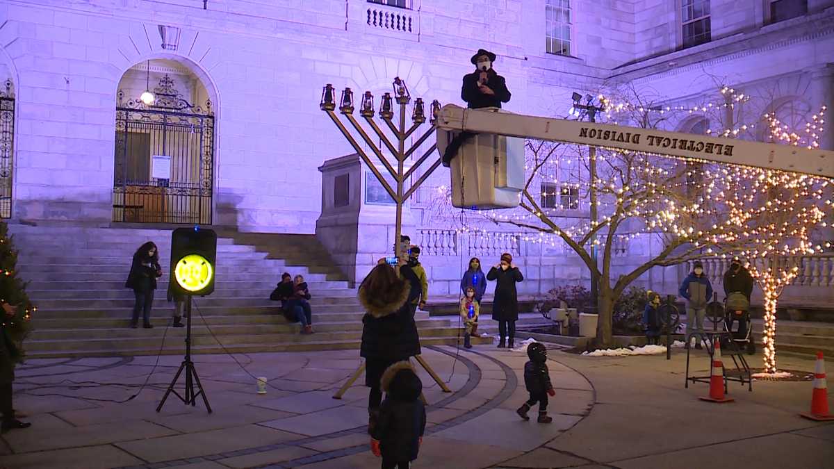 Maine Jewish Community celebrates first night of Hanukkah with menorah