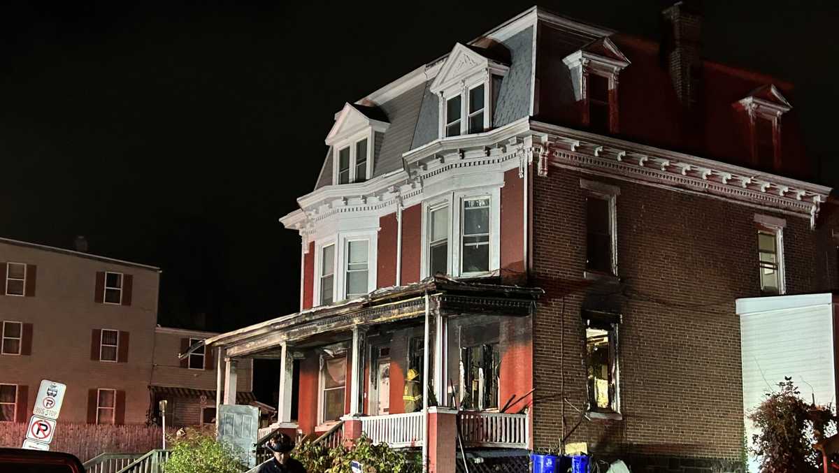 Crews are responding to a house fire in Harrisburg