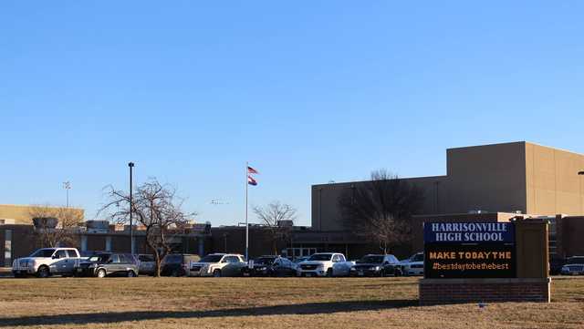 Officer hospitalized after assault at Harrisonville HS prom - Vimarsana News
