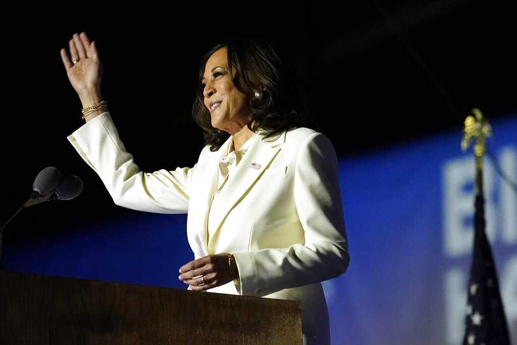 Harris Pays Tribute To Black Women In 1st Speech As VP-elect