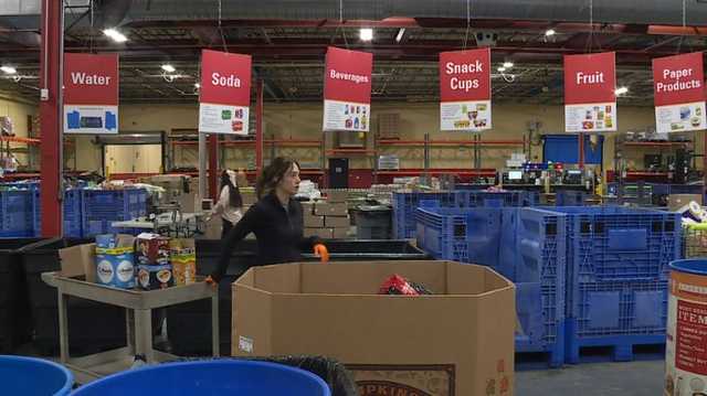 Food banks grapple with increased demand, costs heading into holidays - Vimarsana News