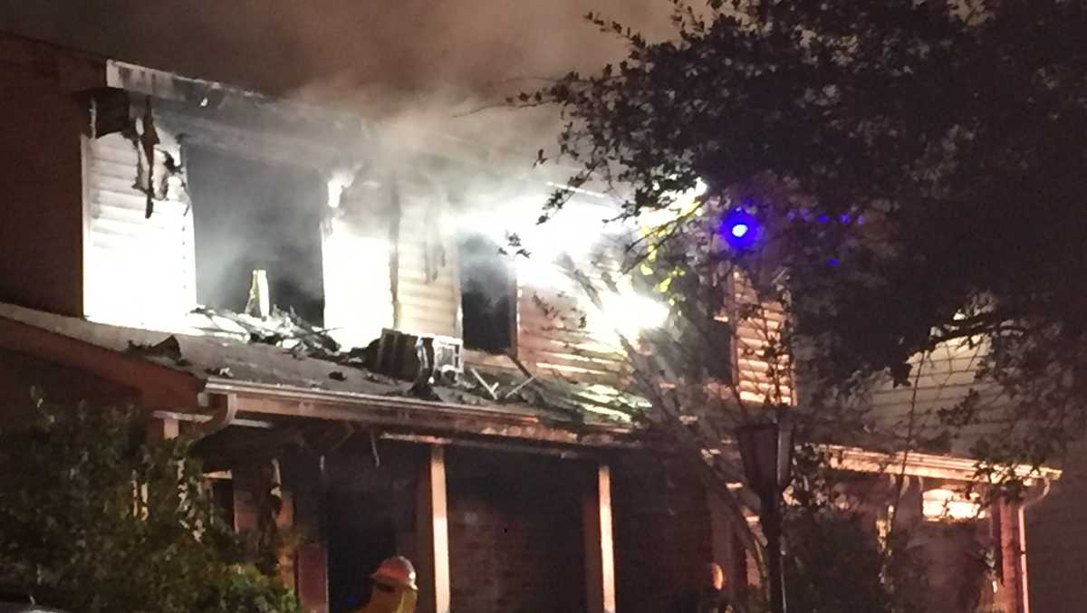 Crews battle early morning house fire in Harvey
