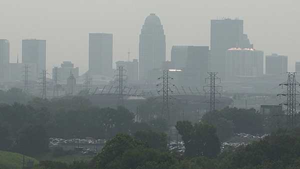 Smoke Haze From Massive Western Us Wildfires Looms Over Louisville