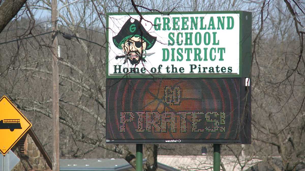Staff at Greenland School District receives coronavirus vaccine