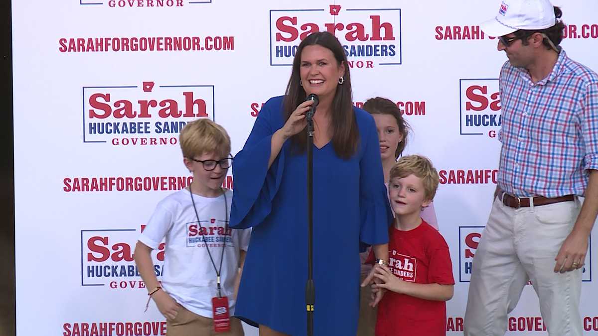 Sarah Huckabee Sanders tour stops in Fort Smith and Springdale