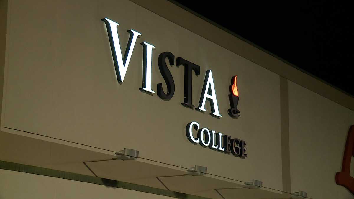 Vista College closes location in Fort Smith without warning, students