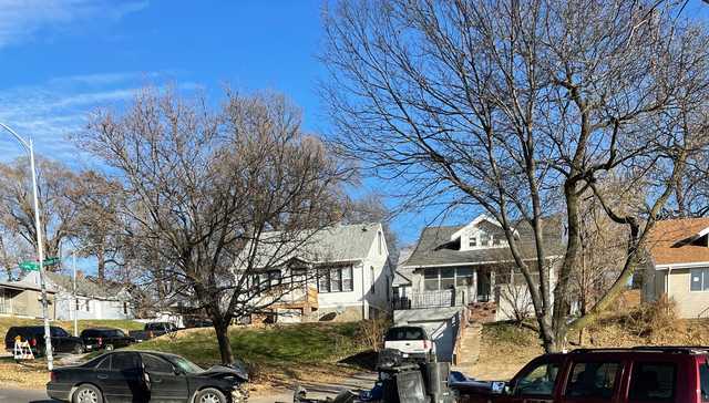 One man in hospital after head-on crash near Fontenelle Boulevard and Fowler Avenue - Vimarsana News