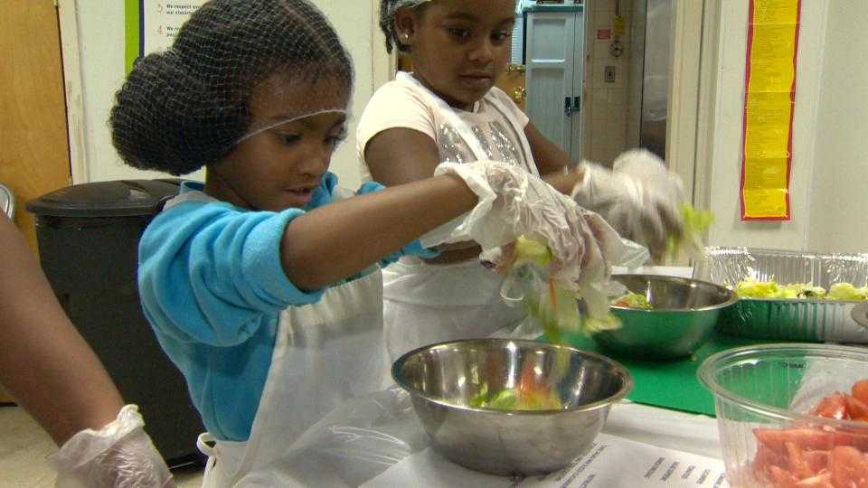 Young chefs learn how to cook healthy recipes