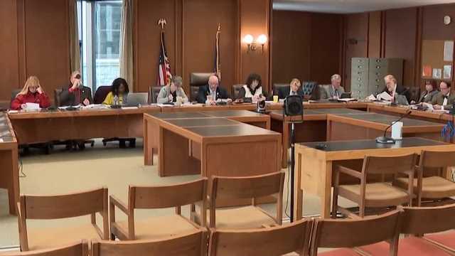 NH lawmakers discuss protections for 'free-range parenting' - Vimarsana News