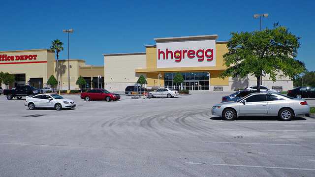 retailer-hhgregg-to-close-88-stores-eliminate-about-1-500-jobs