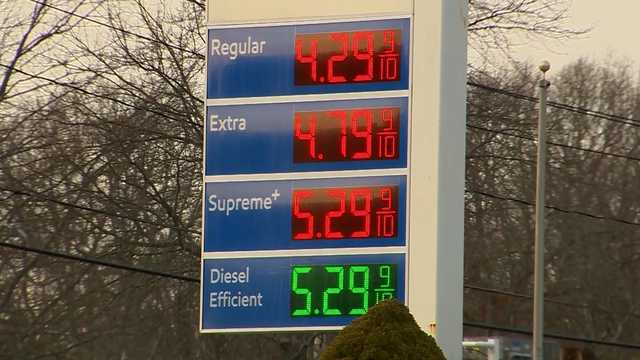 Average price of gas in Mass. rises above $4 per gallon, AAA says - Vimarsana News