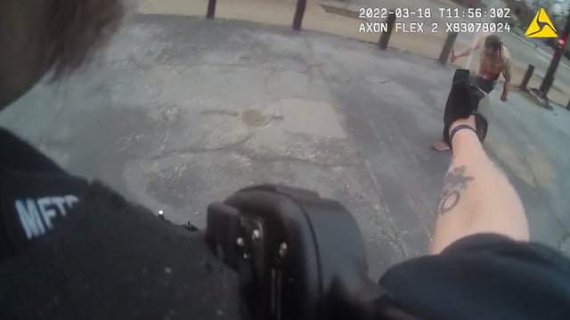 Body camera footage shows LMPD officer fatally shoot knife-wielding man in the Highlands - Vimarsana News