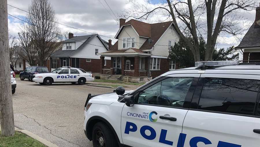 Officer shoots attacking dog in West Price Hill, police say