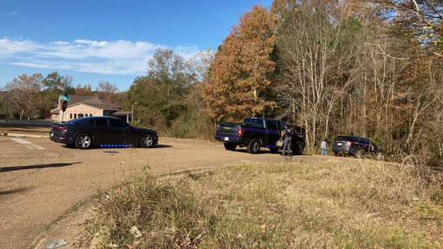 Checkpoint leads to pursuit, crash, man being tased - Vimarsana News