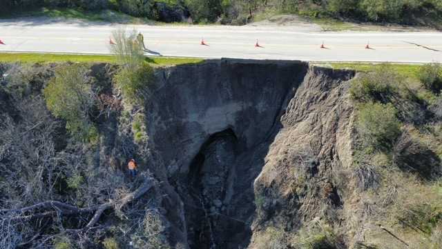 Evacuation warning issued due to slip out on Highway 198 near San