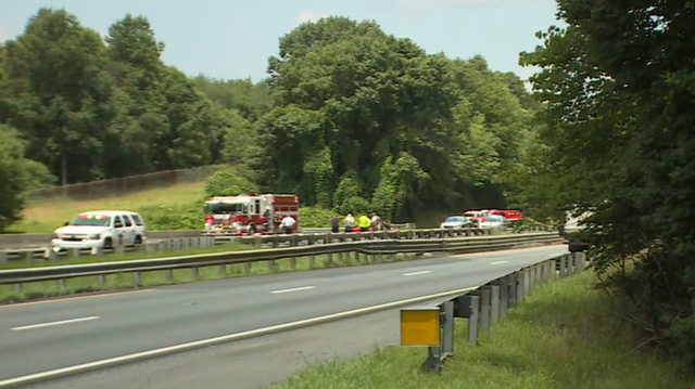 North Carolina: Fatal crash closes part of Highway 52 south in Forsyth Co. near Moore RJR Drive - Vimarsana News