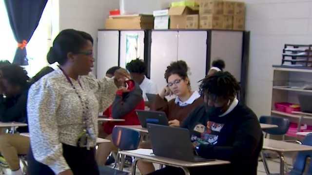 Keeping it real: one English teacher who's really connecting to her students - Vimarsana News