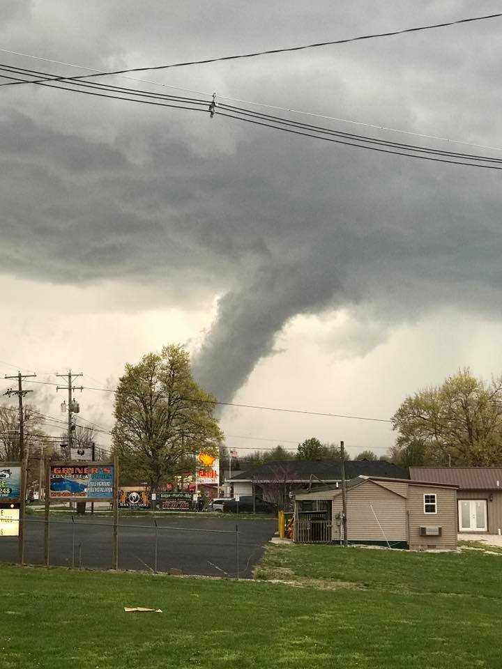 IMAGES: Severe storms, hail move through WLKY viewing area