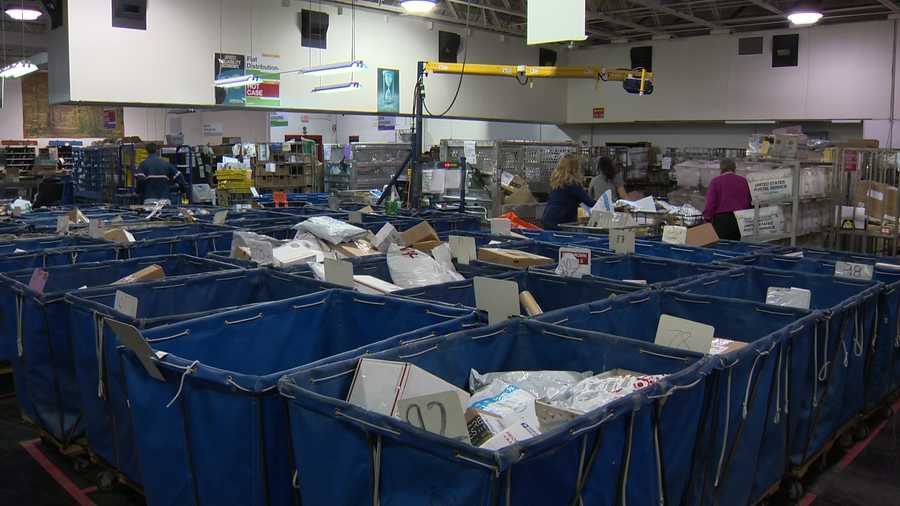 USPS prepares for busy holiday shipping season