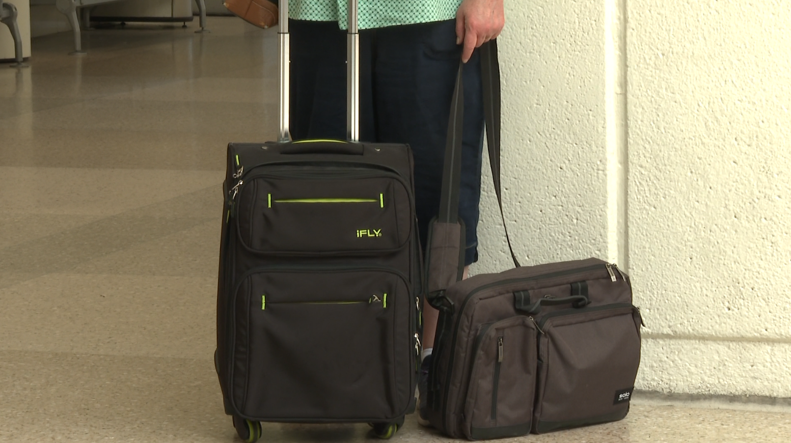 Louisville 39 s international airport - Holiday Travel 686af698e5a4b