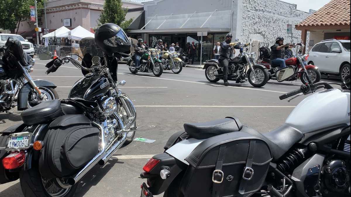 Bikers rolling into Hollister to celebrate the annual biker rally