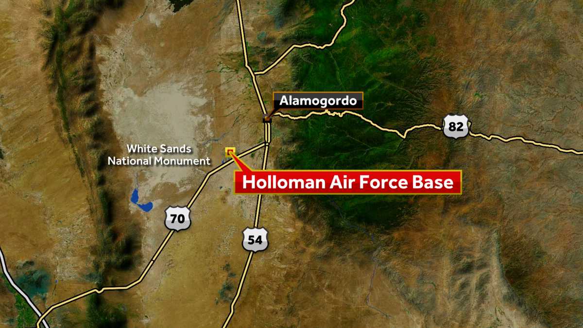 F-16 jet crashes near Holloman Air Force Base in New Mexico