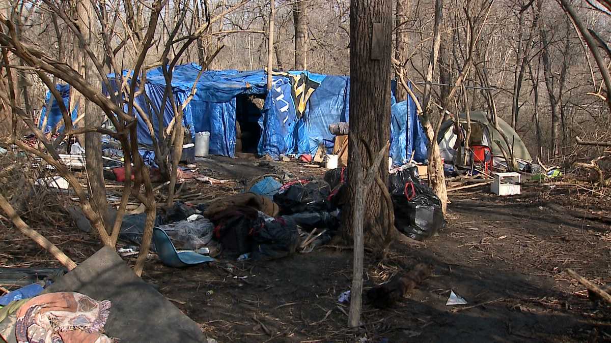 Large Homeless Camp Cleared Out Along Lexington Road
